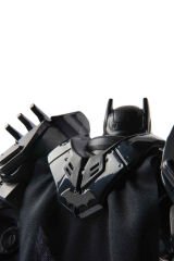 DC Metal Force Batman Figürü 30 cm: Eklemli Yapı ve Metalik Detaylarla Kusursuz Bir Batman Deneyimi!
