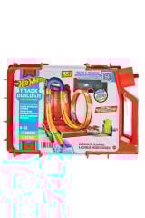 Hot Wheels Track Builder Benzin Bidonu Akrobasi Seti: Kendi Pistini İnşa Et, Hız ve Akrobasiye Doy!