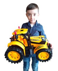 Oyuncak Traktör Mega Büyük Boy Tarım Aracı Traktör Tekerlekleri Mekanizmalı İçi Dolu 47x32cm. İthal