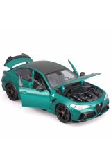 Alfa Romeo Giulia GTA 1:18 Ölçek Model: Detaylardaki İtalyan Zarafeti!