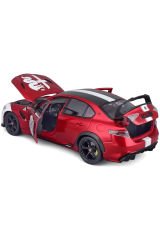 Alfa Romeo Giulia GTAm 1:18 Ölçek Model: Detaylarda Yarış Ruhu!