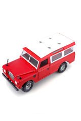 Land Rover Series II 1:24 Model Araba: Maceranın ve Klasiğin Buluşması!
