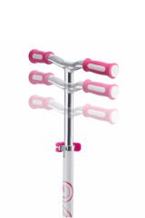 3 Tekerlekli Katlanabilir Colour Burst Işıklı Scooter: Gökkuşağı Senin Scooterında Canlanıyor!